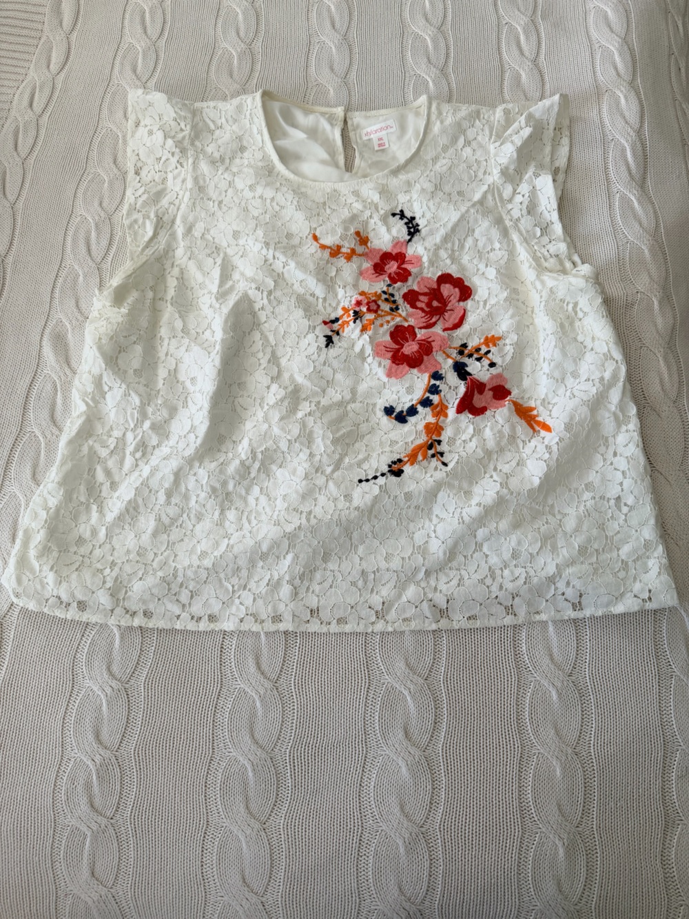 White Lace Floral-Embroidered Cap Sleeve Blouse Size XXL